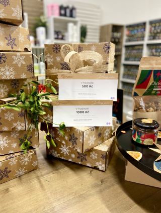 Pořád nevíš, co dát pod stromeček? 🎄✨ Nech to na obdarovaném 🥰 ten bude nejlépe vědět 🎁 S našimi dárkovými poukazy v...