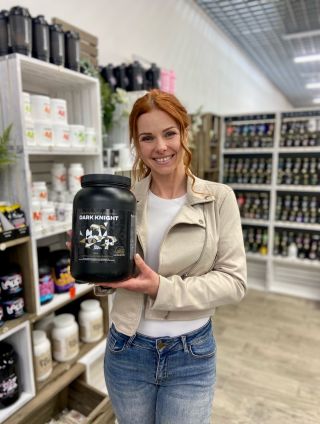 🖤 Nový rok, nové cíle Doplň bílkoviny tím nejlepším 💪 Performance Protein Dark Knight není jen obyčejný protein🔥 Co najdeš...